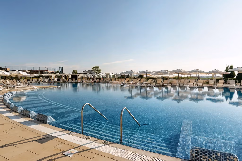 Alua Helios Bay 4* by Ôvoyages - photo 1